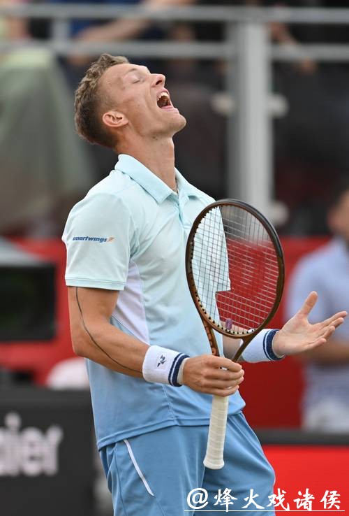 澳网|阿尔卡拉斯绝境翻盘首次闯入决赛,只是这一次辛纳失约了 澳网|阿尔卡拉斯绝境翻盘首次闯入决赛,只是这一次辛纳失约了